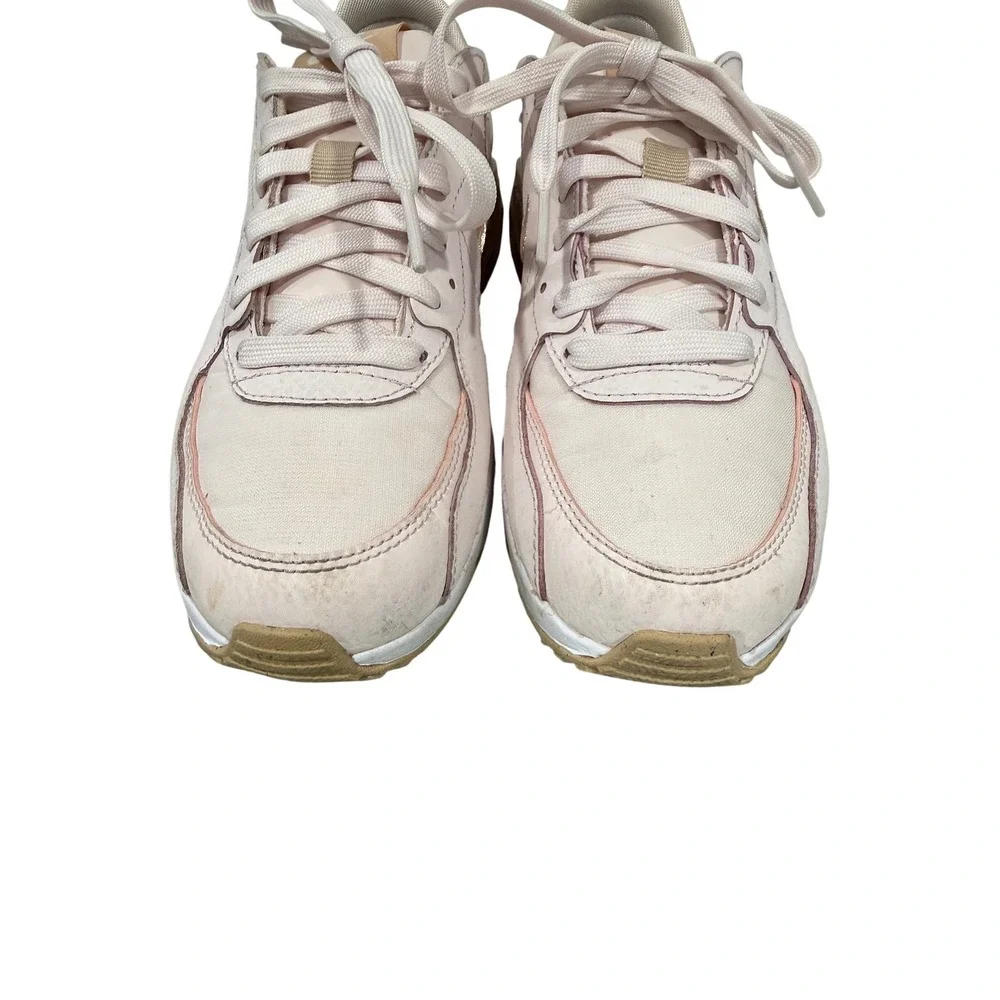 Nike great preowned